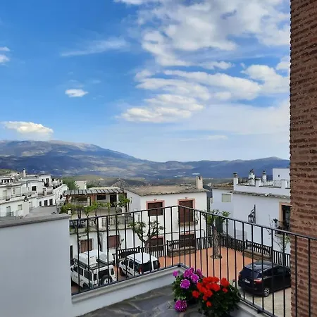Casa Carmen Laroles